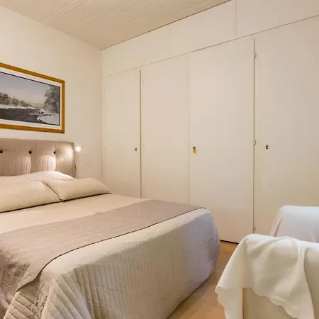 Contemporain Avec Jardin Et Parking à - Fr-1-306-1309 La Chapelle-Sur-Erdre