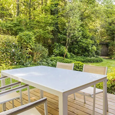 Contemporain Avec Jardin Et Parking A - Fr-1-306-1309 * Ла-Шапель-сюр-Эрдр